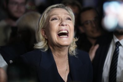 Far-Right National Rally Takes Strong Lead in French Election