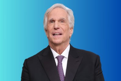 Henry Winkler's Warning to Fans After Pricey Mistakeâ'My Fault, I Paid'