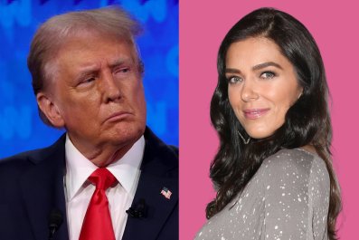 'America's Next Top Model' Adrianne Curry Raises Donald Trump Questions