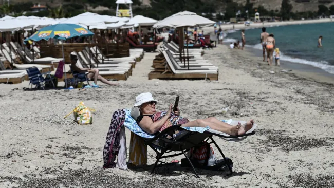 Greece using drones to crackdown on sunbed hoggers and issue €350,000 fines