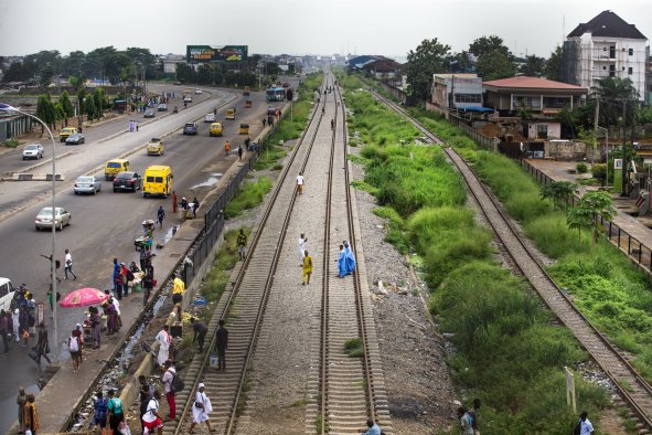 Hanging On: Can Nigeria Escape Disaster and Fulfill Its Promise?