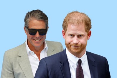 Prince Harry Protecting Meghan Markle Goes Viral