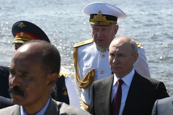 Putin's Big Naval Parade Loses Warships, Subs: Local Media