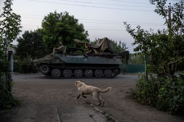 Ukraine War Maps Show Russian Gains Around Two Crucial Towns