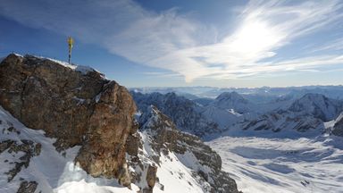 Teenager killed by lightning strike on Germany's highest mountain