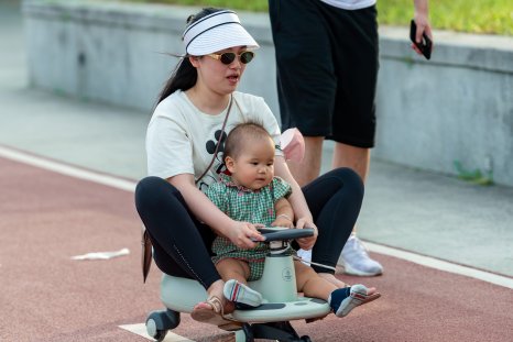 Chinese City Pushes 'Three-Child Policy': Report