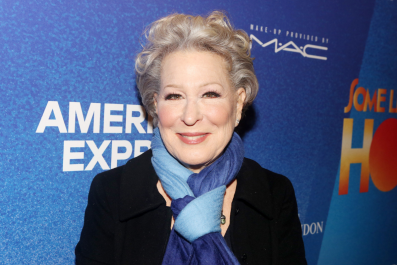 Bette Midler's Secret Service Message Takes Off Online