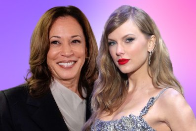 'Swifties for Harris' Surges as Taylor Swift Fans Rush to Back Kamala