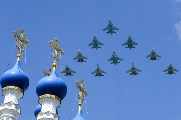 Russian Supersonic Su-34 Fighter-Bomber Crashes in Home Territory