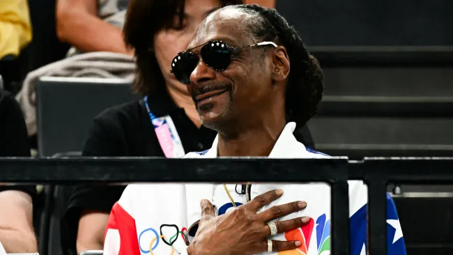 Snoop Dogg reigns as King of Olympics leading stars supporting Simone Biles