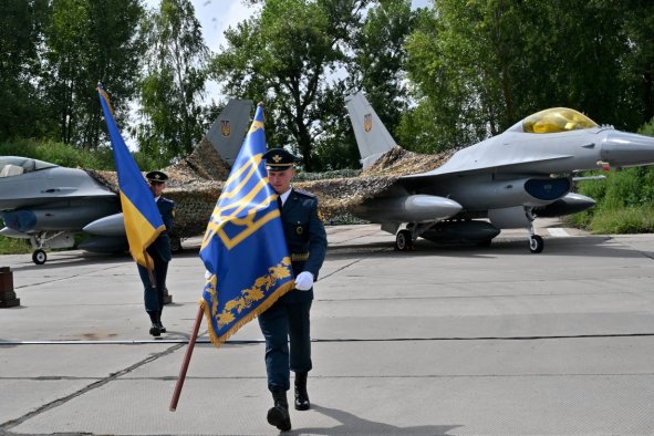 Ukrainian F-16s Equipped With Cutting-Edge Missile Attack Warning Systems