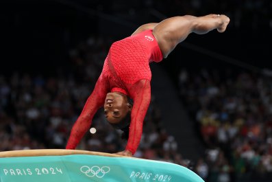 Simone Biles 'Upset' After Vault Fumble Goes Viral