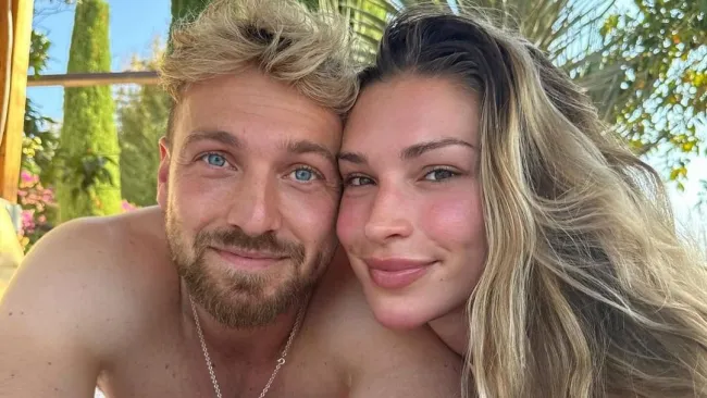 Zara McDermott looks loved up with Sam Thompson in Ibiza amid Strictly scandal