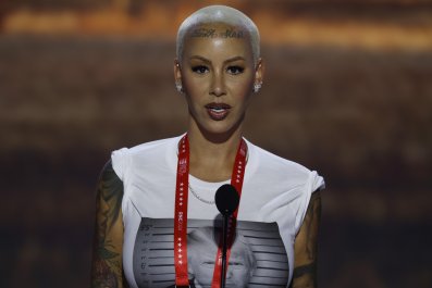 Amber Rose Slams Donald Trump Endorsement Claimâ'Absolutely Ridiculous'