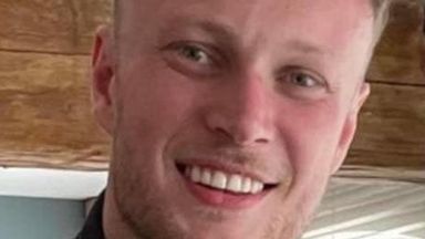 Simon Robinson: British man missing after taking flight from Bangkok