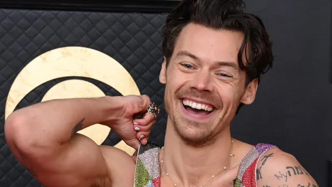 Harry Styles fans losing it after he’s spotted at fast food restaurant in London