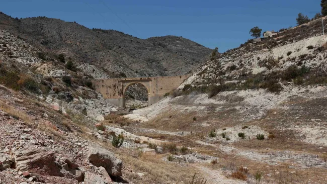 Swimming pools banned in parts of Spain amid severe drought