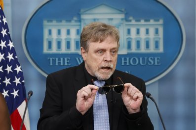 Star Wars' Mark Hamill's Election Remark Takes Internet by Storm