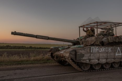 Ukraine Deploys Captured T-90 Tank Putin Called 'Best in the World'