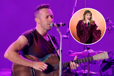 Chris Martin's Taylor Swift Gesture Praised by Swifties