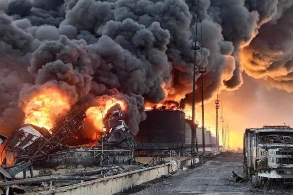 Ukraine Strike on Burning Russian Oil Depot Threatens 'Unparalleled' Blast