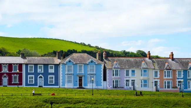 Colourful seaside spot is one of ‘least visited’ towns in UK with hardly any train travellers