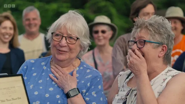 Antiques Roadshow guests gobsmacked learning the value of war medals awarded to a pigeon