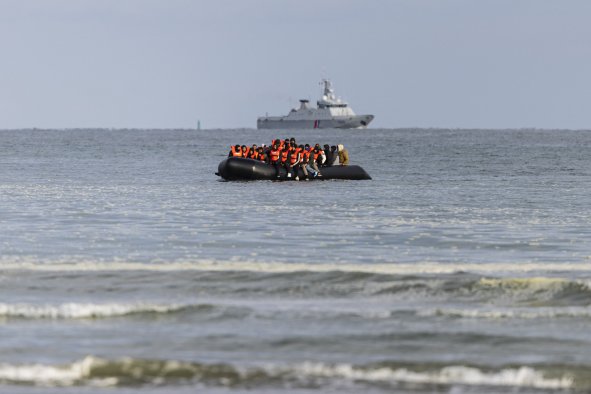 Migrants Still Trying to Cross English Channel After Fatal Boat Incident