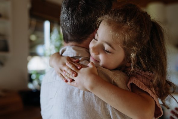 Man Unsure How Daughter Feels About Him Not Being Her Dad, Then Finds Note