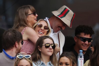 Here's What Taylor Swift and Travis Kelce Were Reportedly Sipping on at The U.S. Open