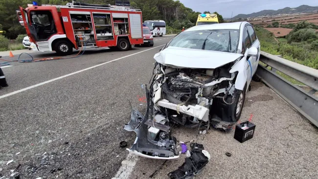 British dad and two sons injured in fatal head-on crash in Menorca