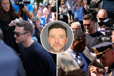 Media Frenzy As Justin Timberlake Arrives to Court For DWI Plea Deal