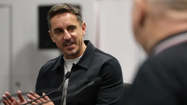 Gary Neville defends Keir Starmer over free Arsenal match hospitality tickets