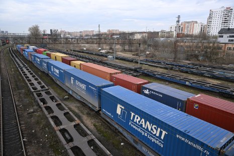 Europe's Skyrocketing Trade With Russian Neighbor Raises Questions