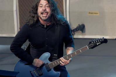 Foo Fighters Cancel Festival Performance Amid Dave Grohl's Baby Scandal