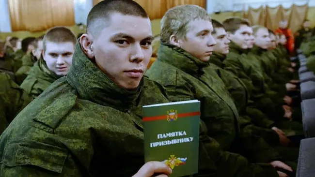 Putin orders conscription of 133,000 new soldiers to fight on the front line