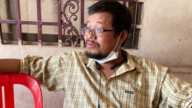 Mech Dara, reporter who exposed human trafficking in cyber scamming, arrested in Cambodia, rights groups say