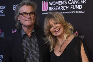 Goldie Hawn Reveals NSFW Secret to 40-Year Relationship With Kurt Russell