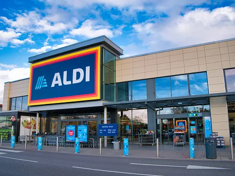 Aldi launches brand new Superfan Card with incredible £5,000 up for grabs