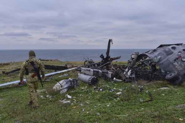 Ukraine Video Shows Battles for Gas Platforms Near Snake Island